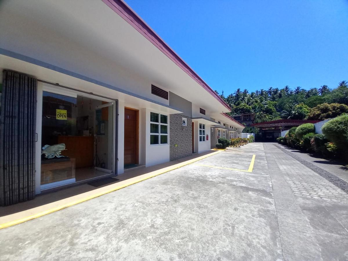 Alinchlo Hotel Legazpi Exterior photo