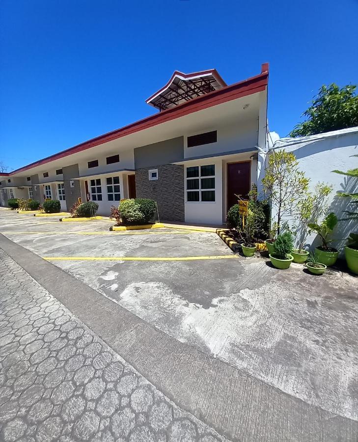 Alinchlo Hotel Legazpi Exterior photo